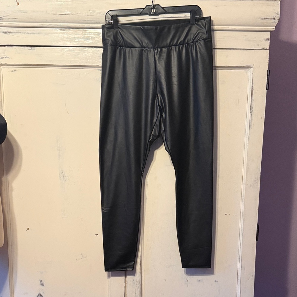 NWOT Lane Bryant Black “Vegan Leather” Leggings